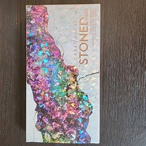 Urban Decay Stoned Vibes Palette